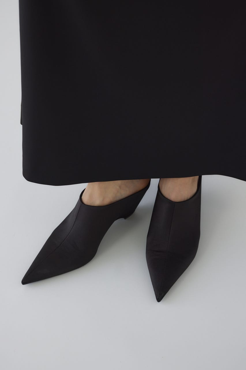 1/1- order start Pointed satin mule BLK 36
