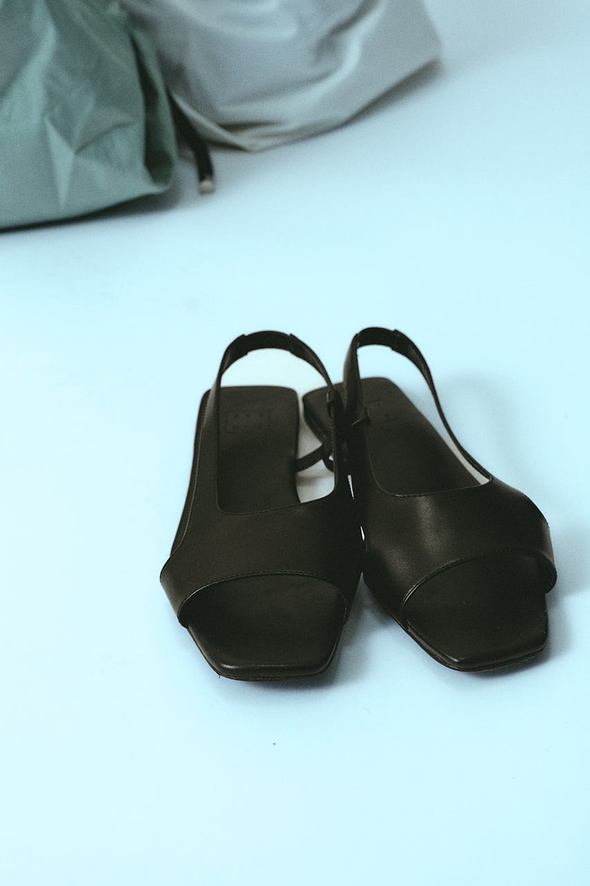 4/15- order start Minimal leather sandal BLK 39