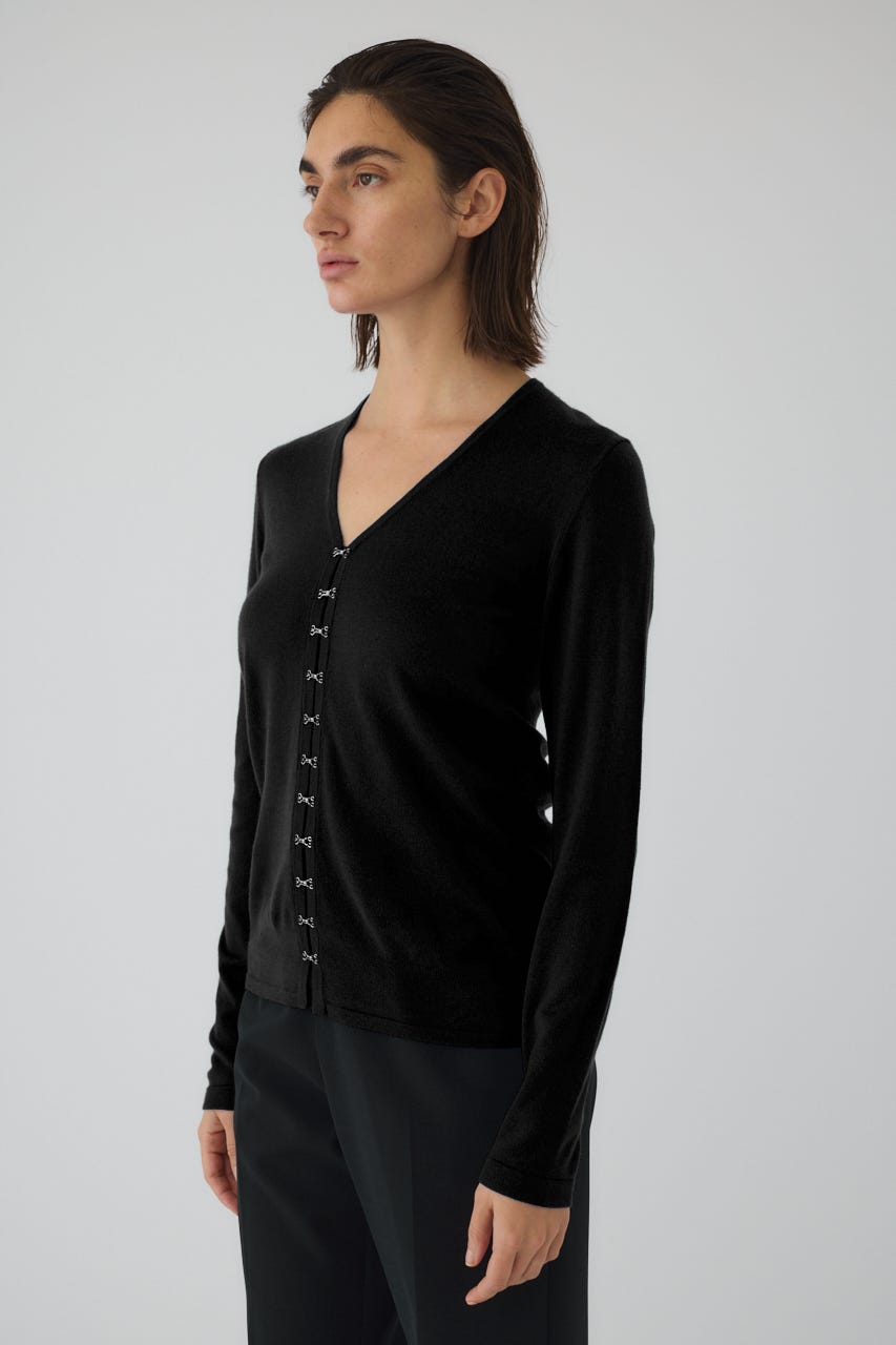 1/1- order start Many hook V neck tops BLK FREE