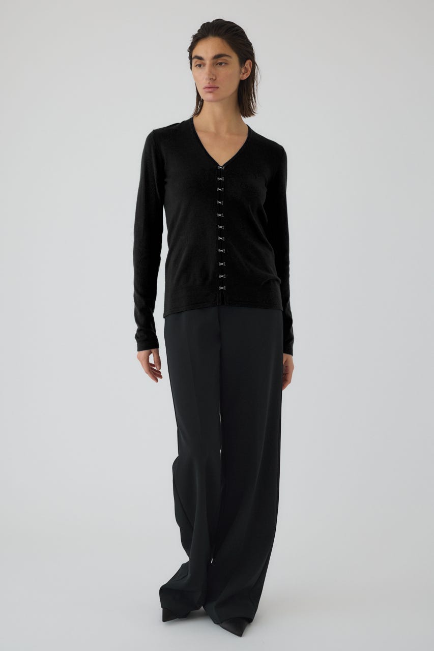 1/1- order start Many hook V neck tops BLK FREE