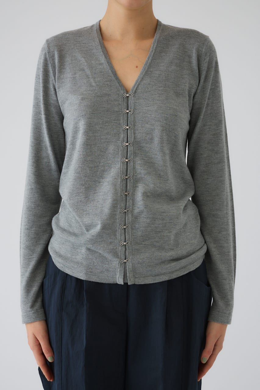 Many hook V neck tops GRY FREE