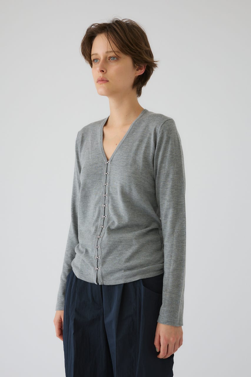 Many hook V neck tops GRY FREE