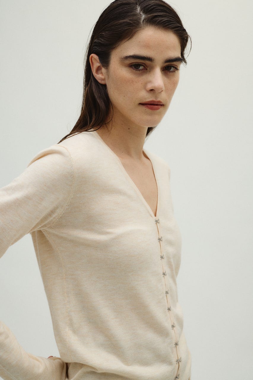 1/1- order start Many hook V neck tops L/BEG FREE