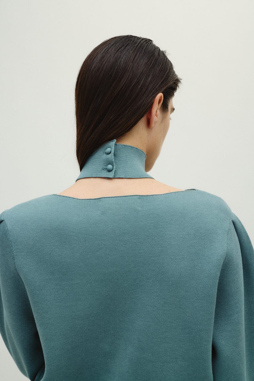 12/17- order start Neck parts knit tops BLU FREE