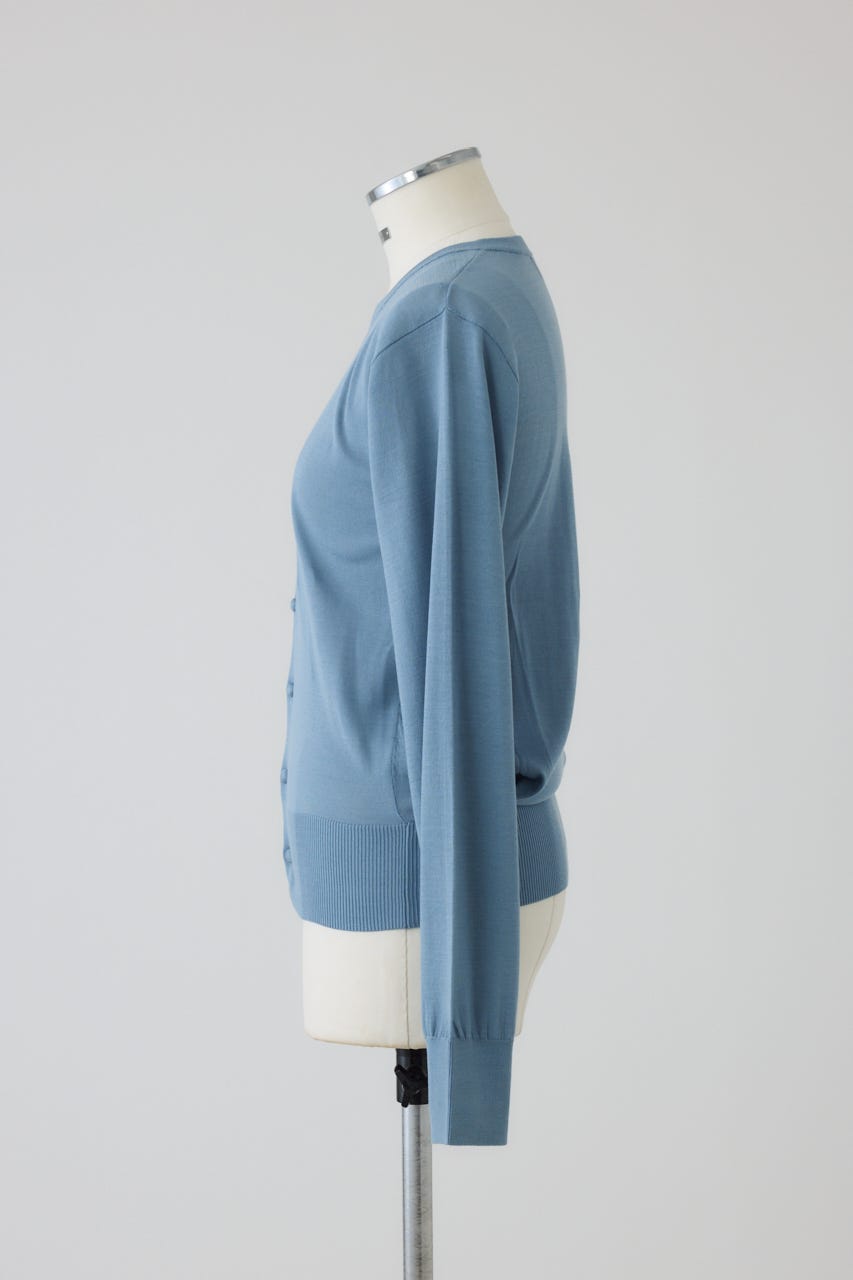 Comfortable compact C/D L/BLU FREE