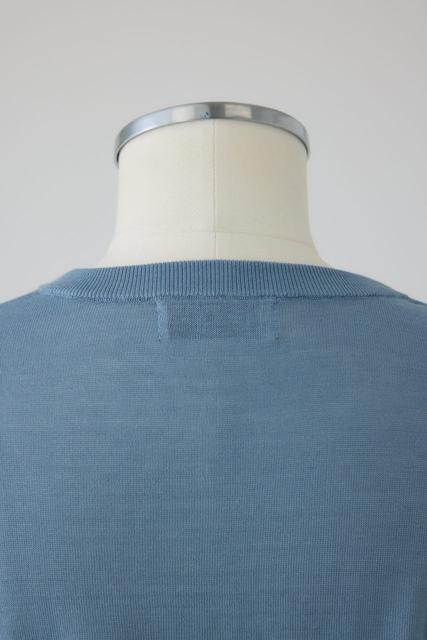 Comfortable compact C/D L/BLU FREE