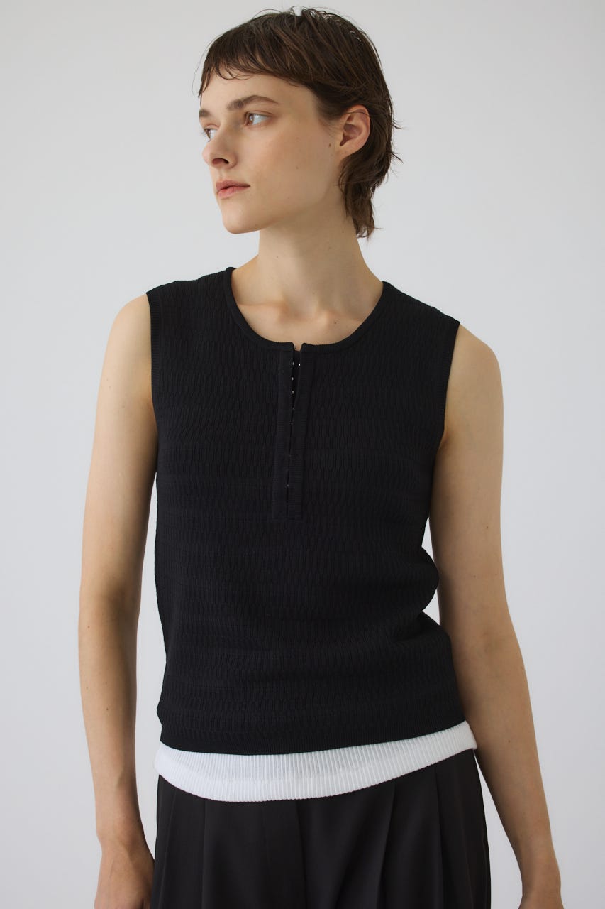 Round neck hook tank BLK FREE