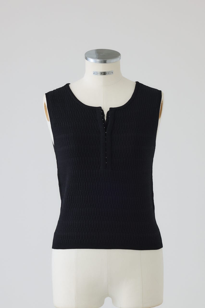 Round neck hook tank BLK FREE