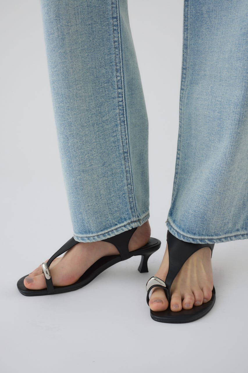 5/1- order start Motif toe thong sandal BLK 39