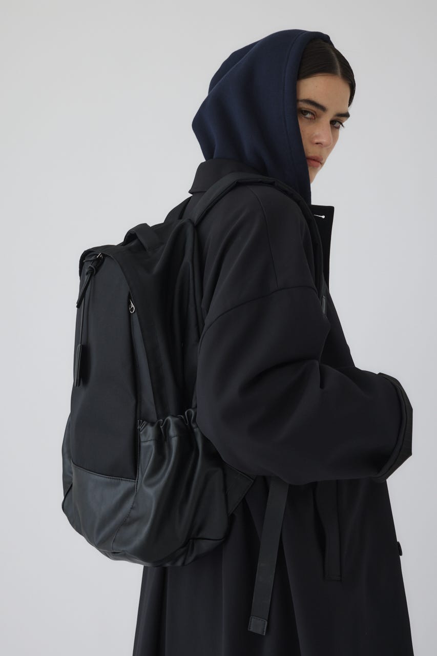 2/4- order start The city backpack BLK FREE