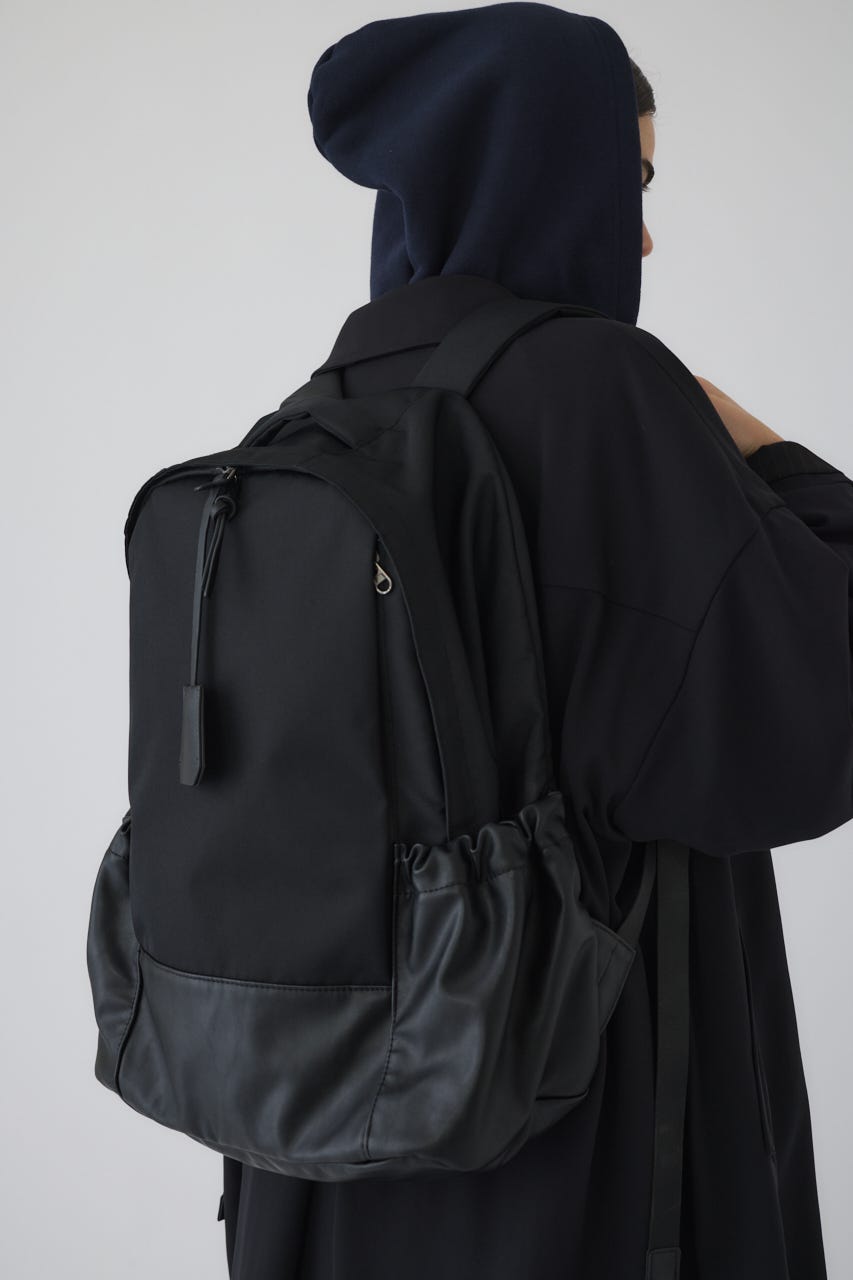 2/4- order start The city backpack BLK FREE