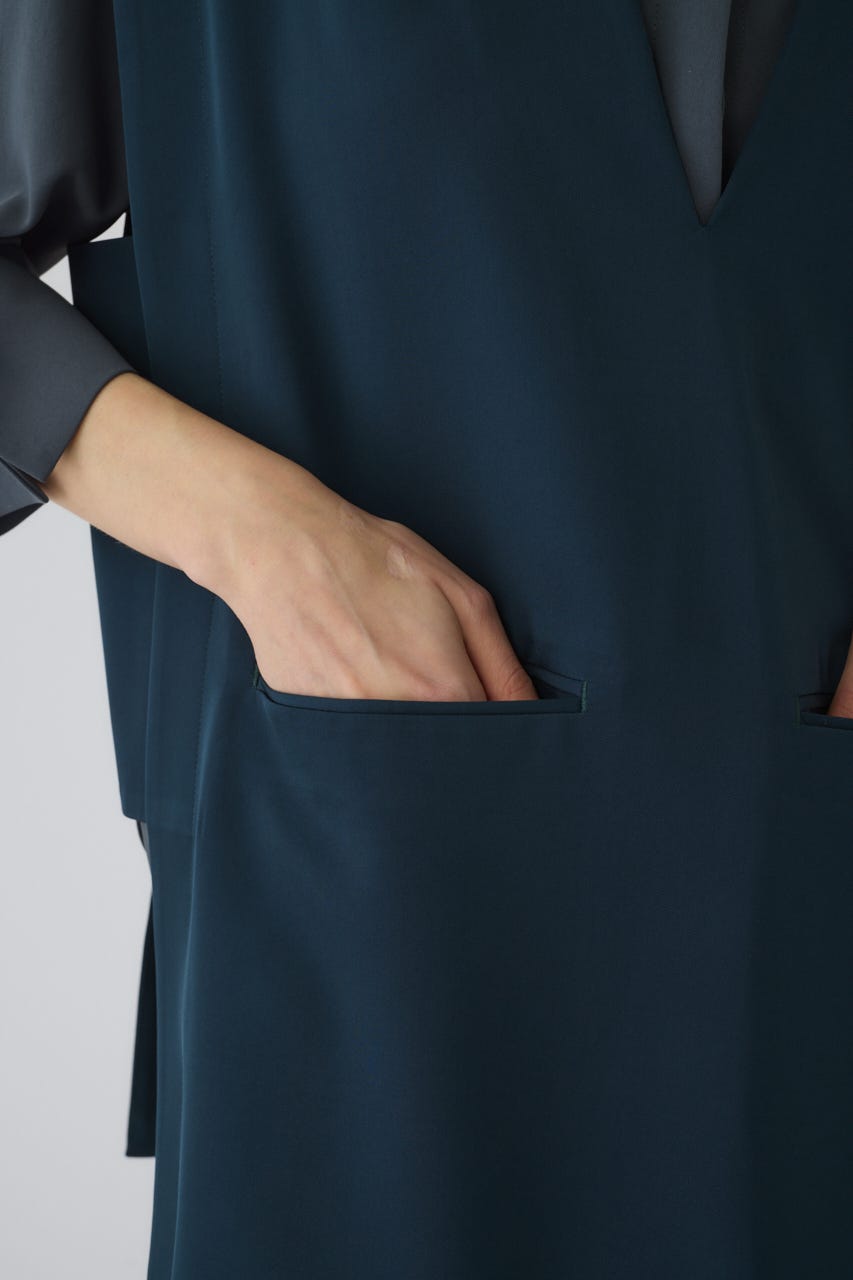 2/4- order start Sharp neck cape D/GRN FREE