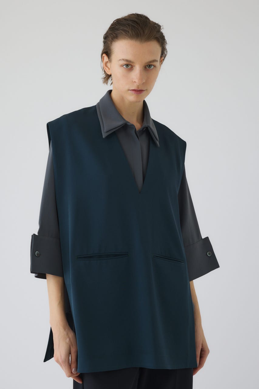 2/4- order start Sharp neck cape D/GRN FREE