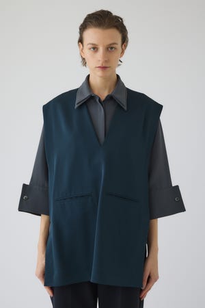 2/4- order start Sharp neck cape