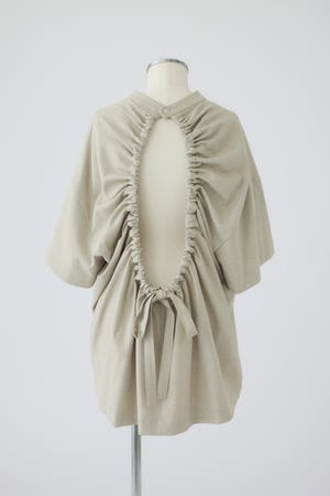 Back conscious vacation tops