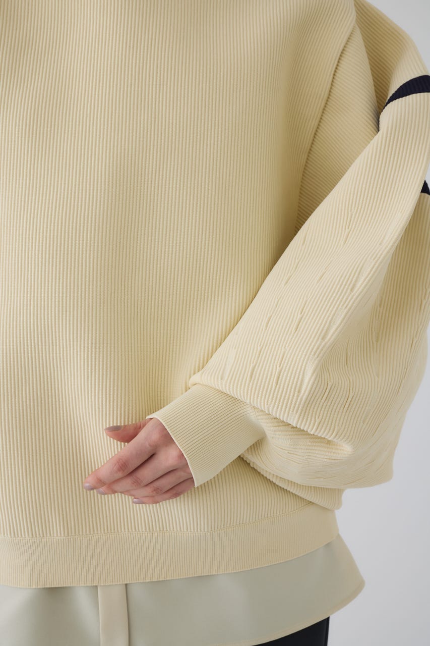 2/4- order start Volume sleeve design knit tops O/WHT FREE