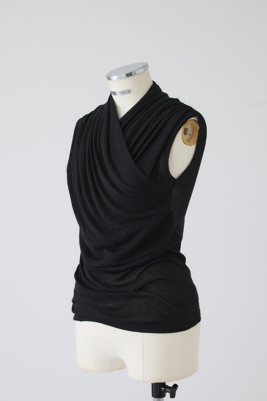 【27SS PRE ORDER】Front-Twist Sleeveless Top BLK FREE