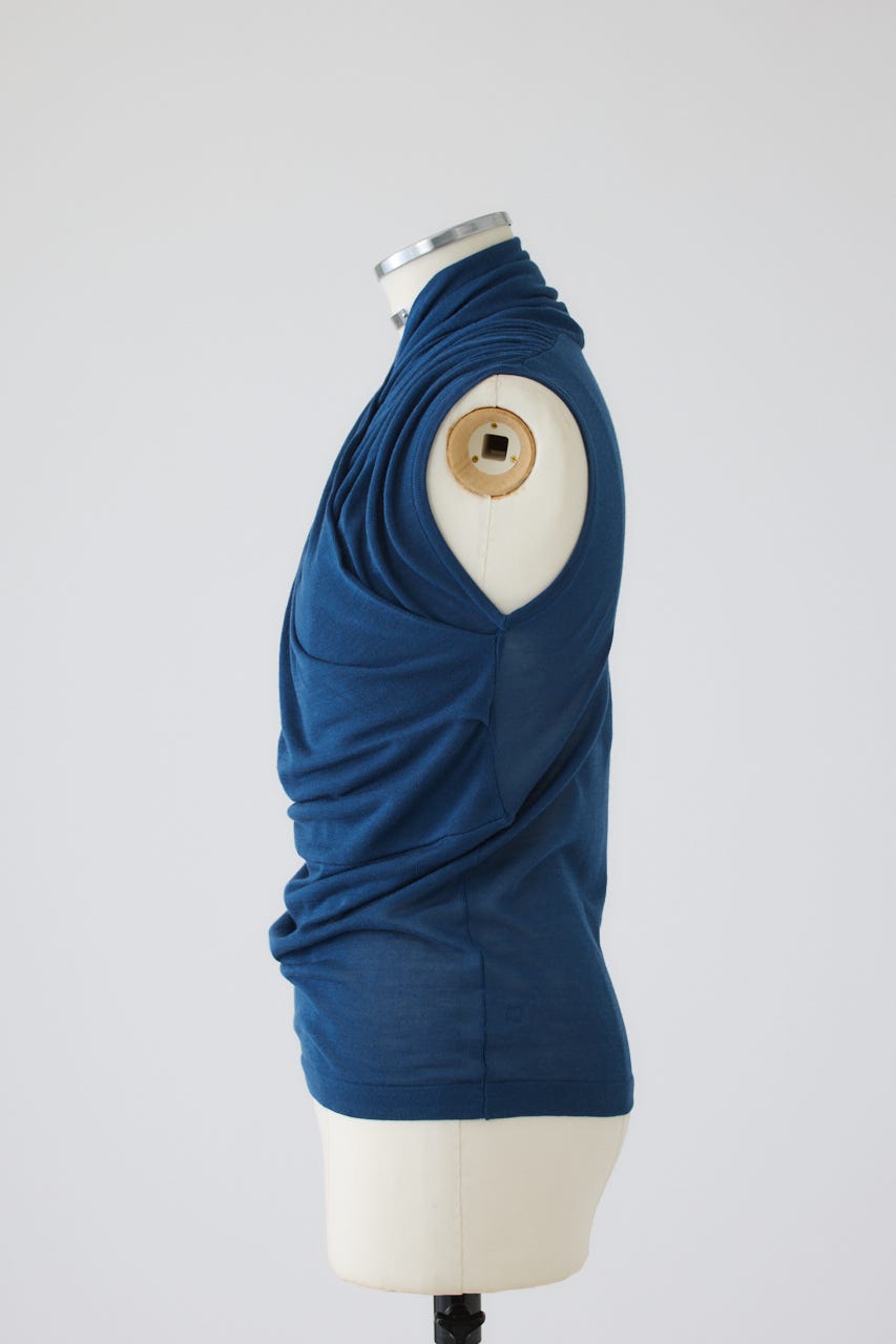【27SS PRE ORDER】Front-Twist Sleeveless Top BLU FREE