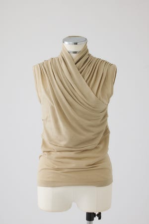 【27SS PRE ORDER】Front-Twist Sleeveless Top