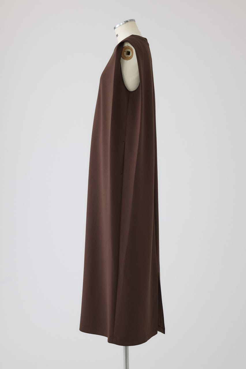 【27SS PRE ORDER】Scuba Light Form Dress BRN 38