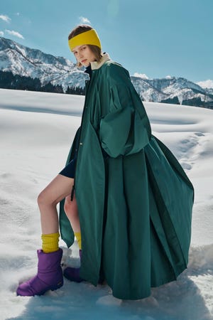 ナゴンスタンスNAGONSTANSLight Nyタフタ Paddingポンチョ nagonstans/ナゴンスタンス｜2024 fall winter new arrival