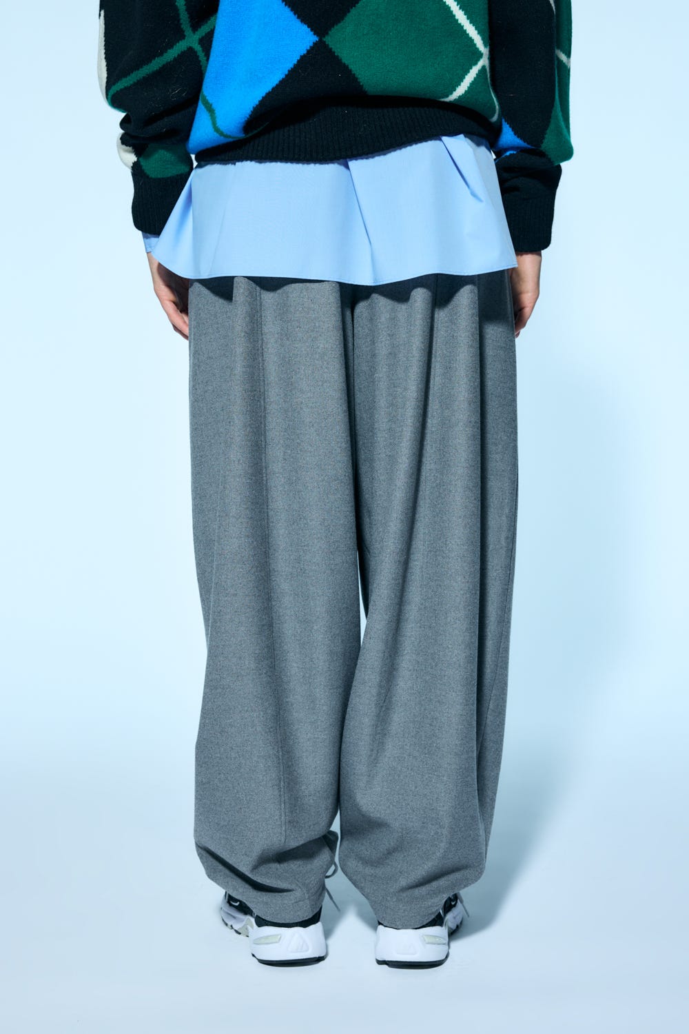 wide cocoon pants Wolf M