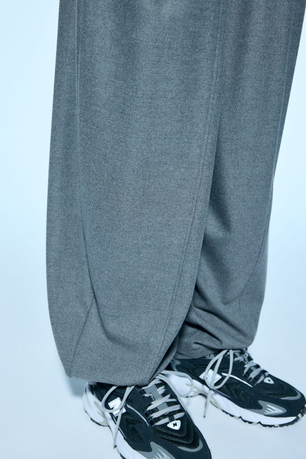 wide cocoon pants Wolf M