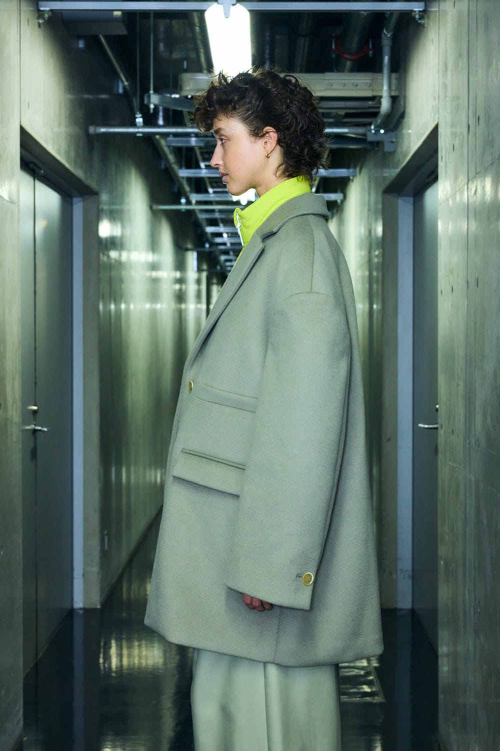 wide shoulder tailorcoat Sand S