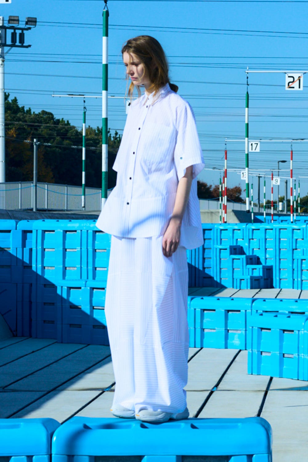 tent line shirt Salt M