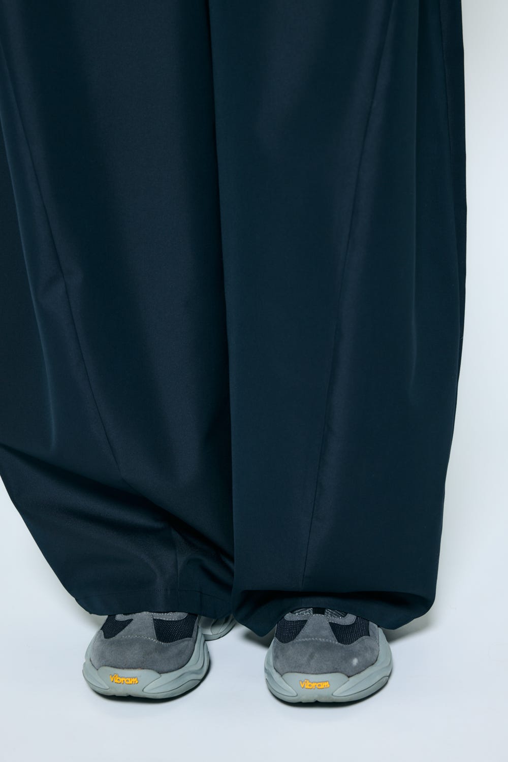 oval wide pants Space M