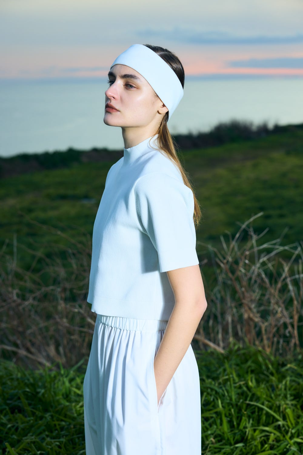 hi-neck cropped pullover Salt M