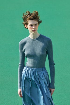 socks elbow pullover