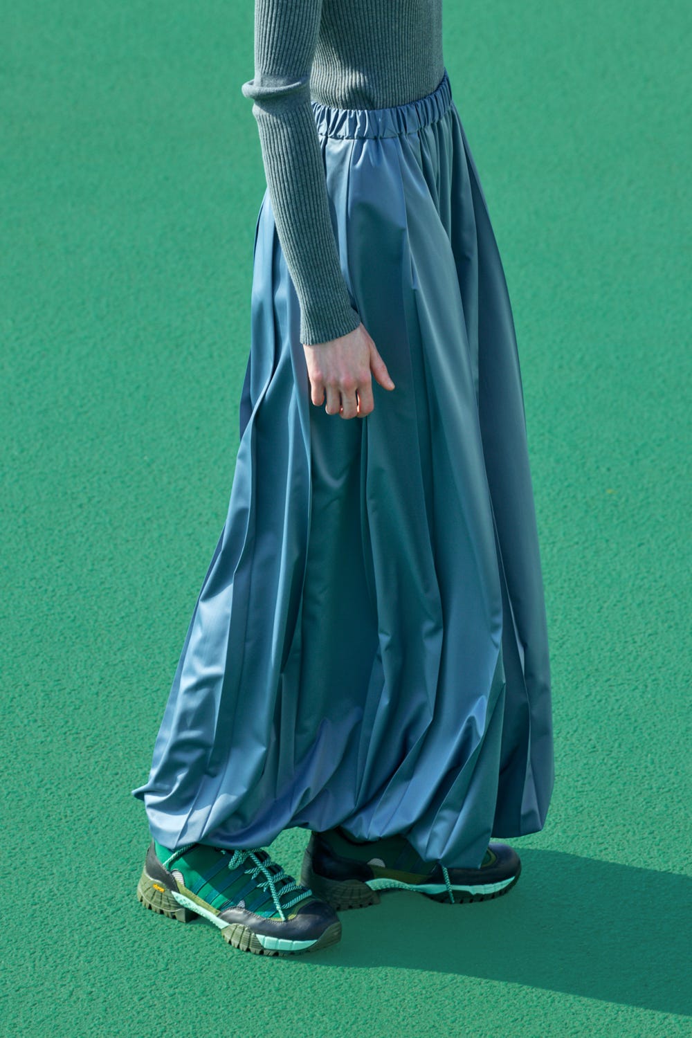 pleats design balloon skirt Cloud M