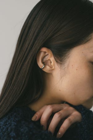 ミニマルイヤーカフ