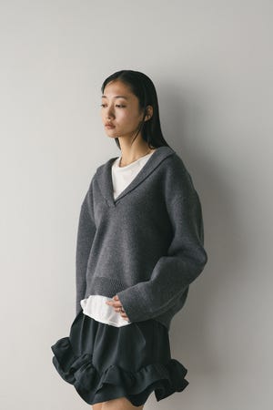 テーラーカラーニットトップ