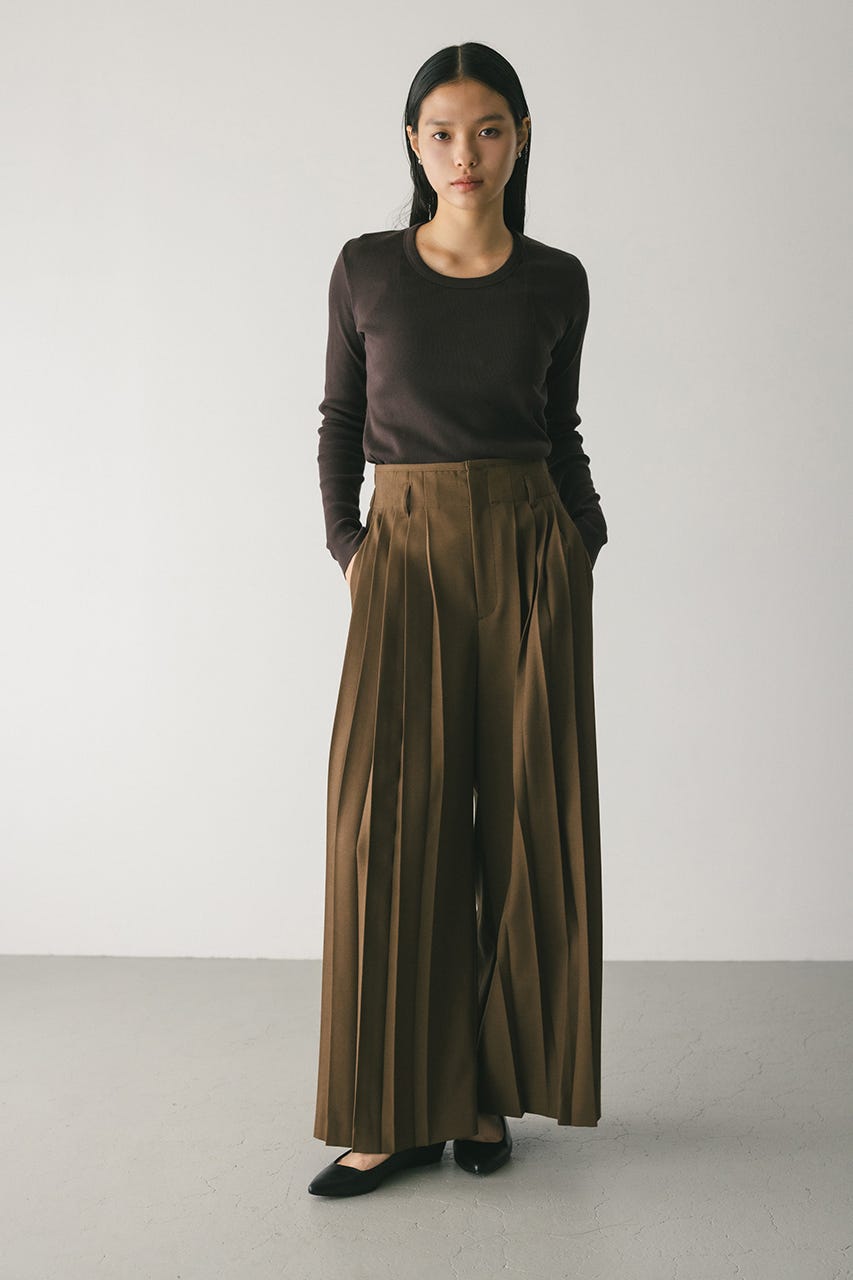 ラウンドネックロンT BRN FREE