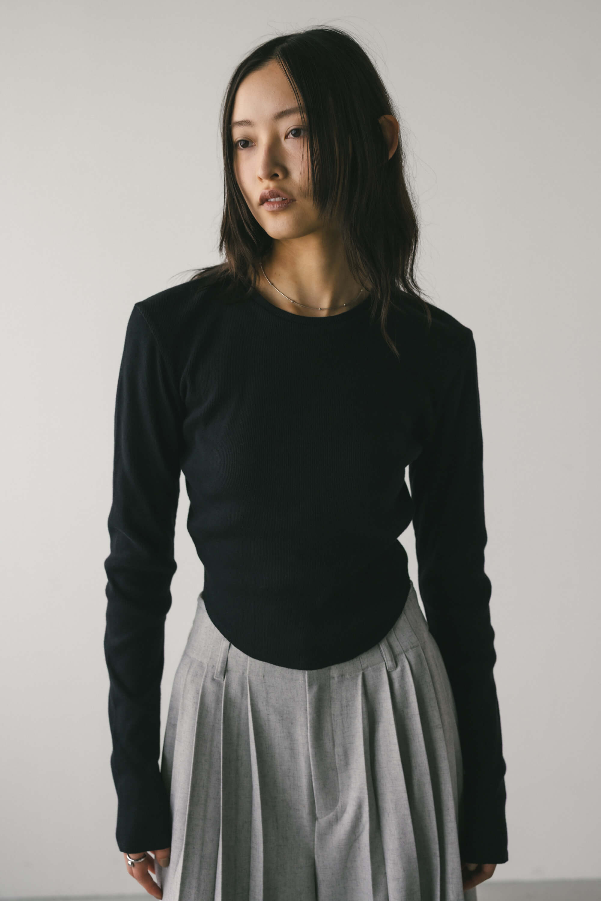 ヘムラウンドリブトップ BLK FREE