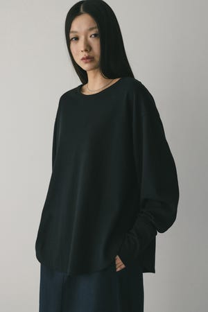 ルーズカットトップ