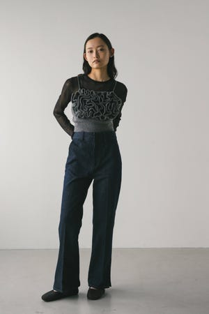 ヘムスリットストレートデニムパンツ