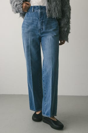 センタープレスストレートデニム