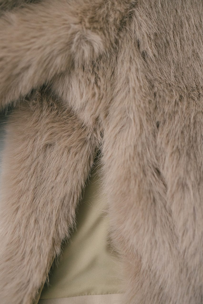 ノーカラーファージャケット L/BEG FREE