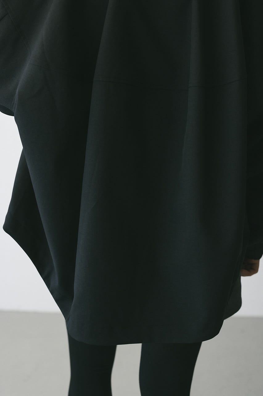 カーブフォルムライトブルゾン BLK FREE