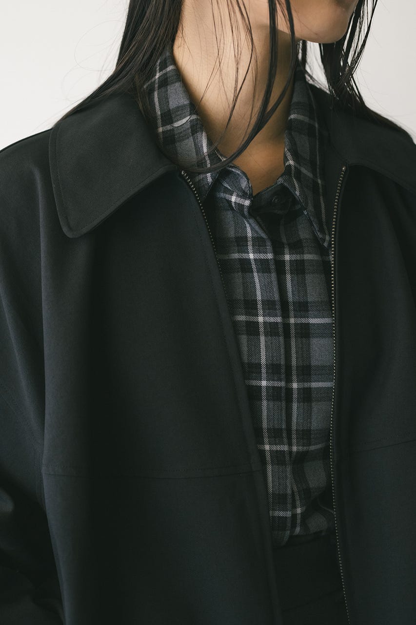 カーブフォルムライトブルゾン BLK FREE