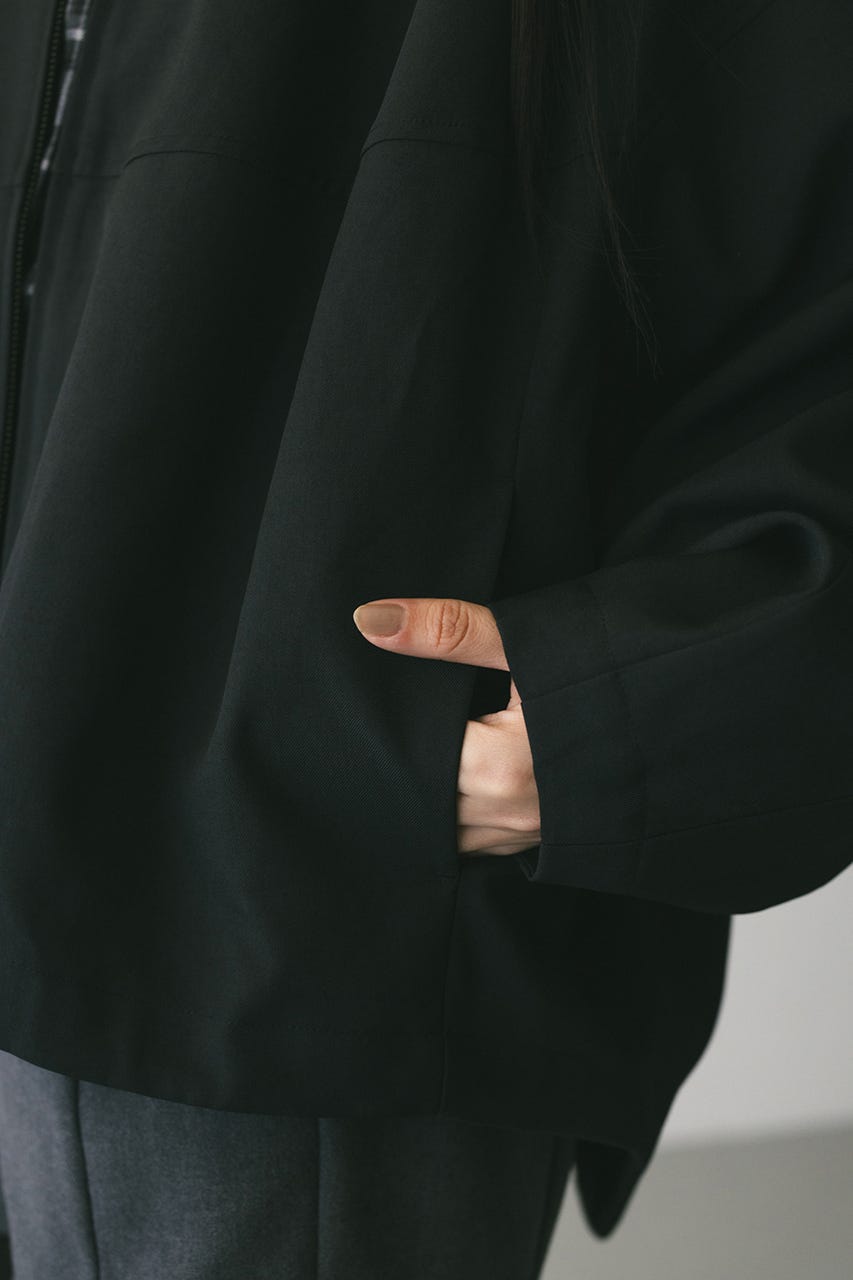 カーブフォルムライトブルゾン BLK FREE