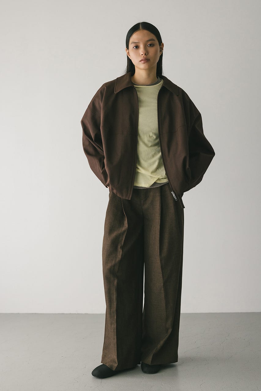 カーブフォルムライトブルゾン BRN FREE