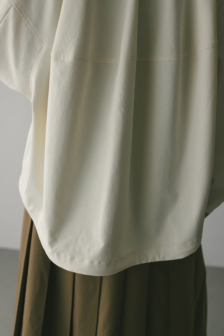 カーブフォルムライトブルゾン WHT FREE