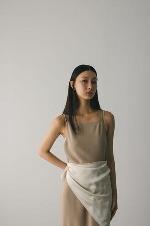 サテンスカーフ