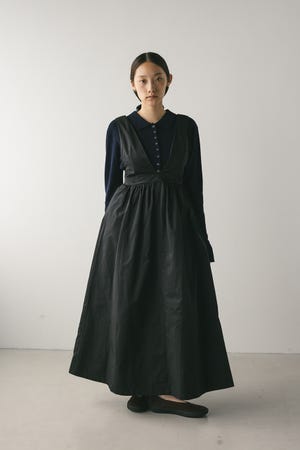 ディープVジャンパースカート