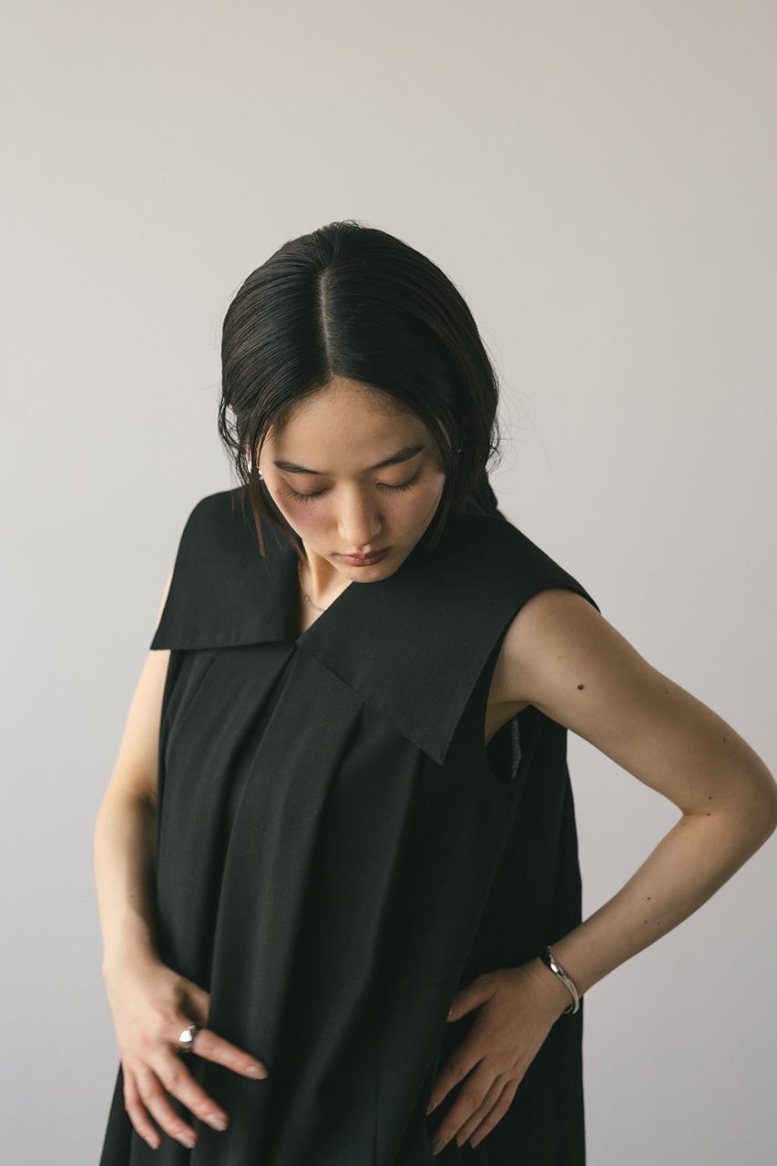 ビッグカラーフレアワンピース BLK M