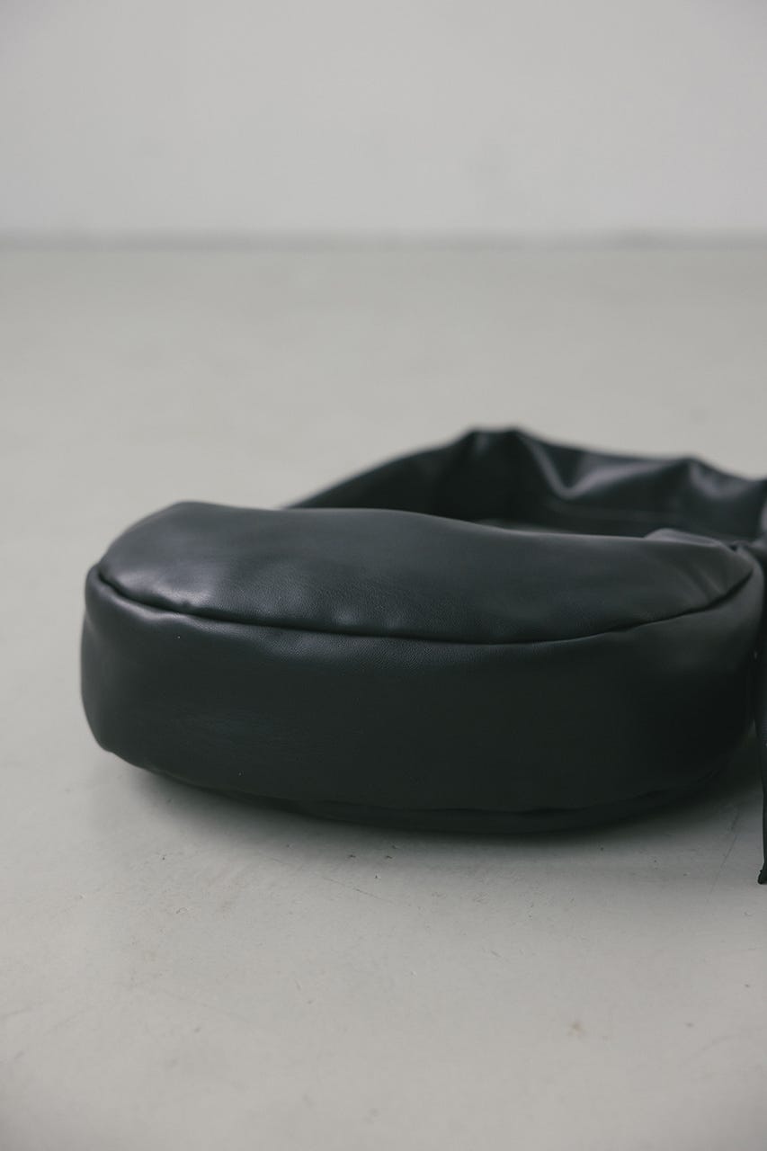 パッファーマンドリンバッグ BLK FREE